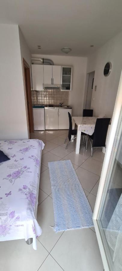 Apartman Scotti Kaštela Exteriér fotografie