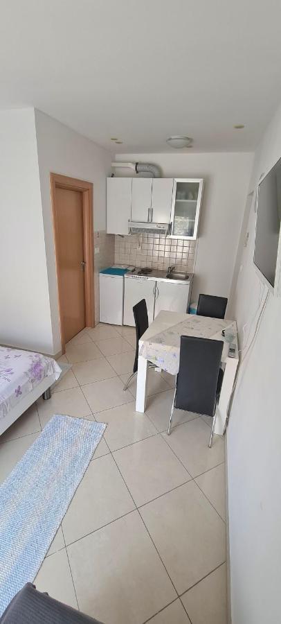 Apartman Scotti Kaštela Exteriér fotografie